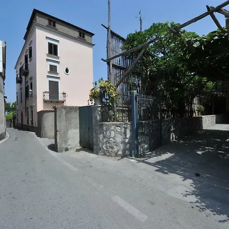 Дом отдыха Estate4home - Orange Dreams